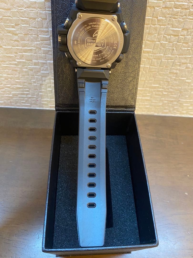 G SHOCK GST B100 1AJF Bluetooth