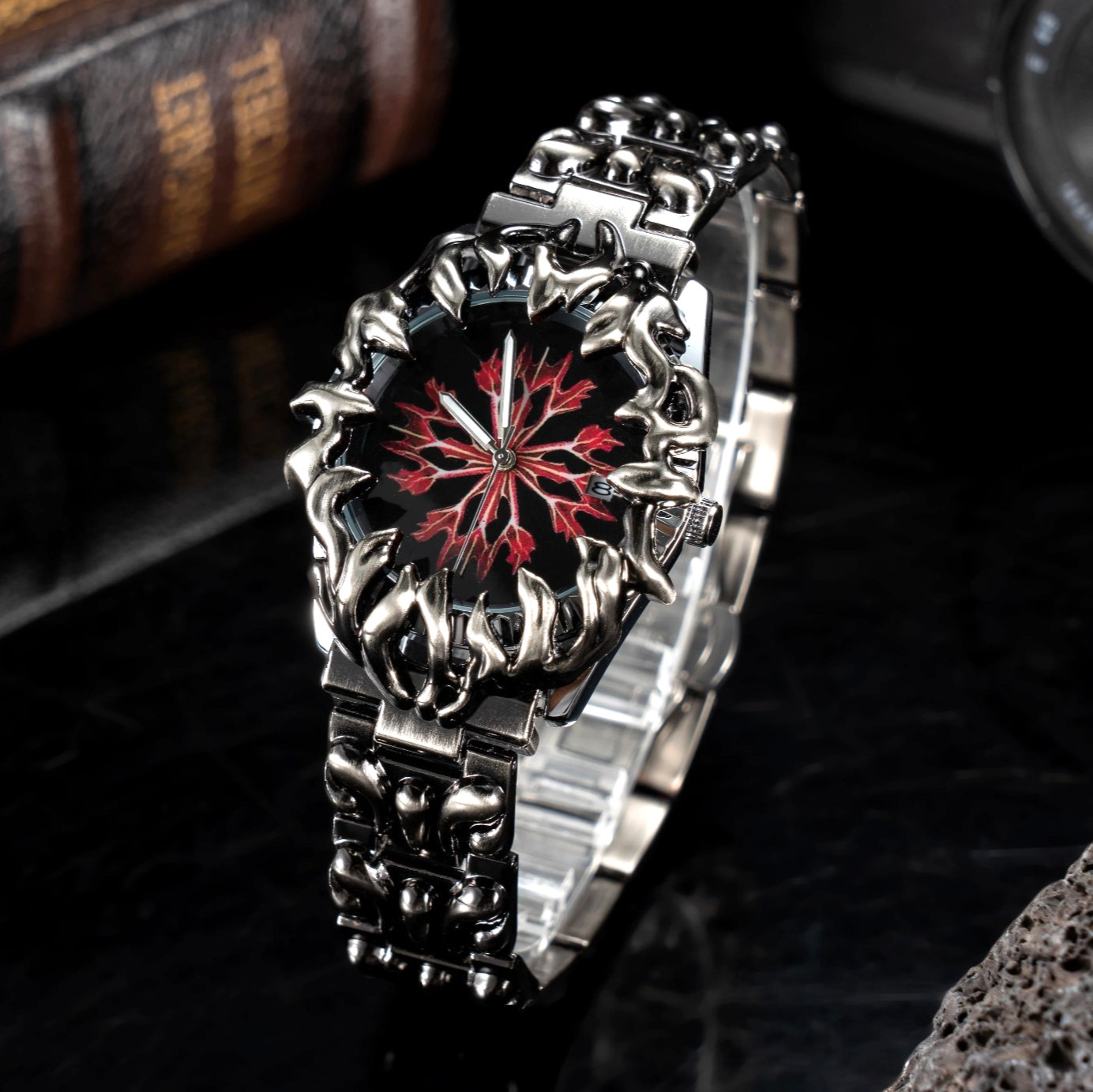 Gothic Claw Medieval Quartz Men’s Watch Stainless Steel Luminous Waterproof NEW