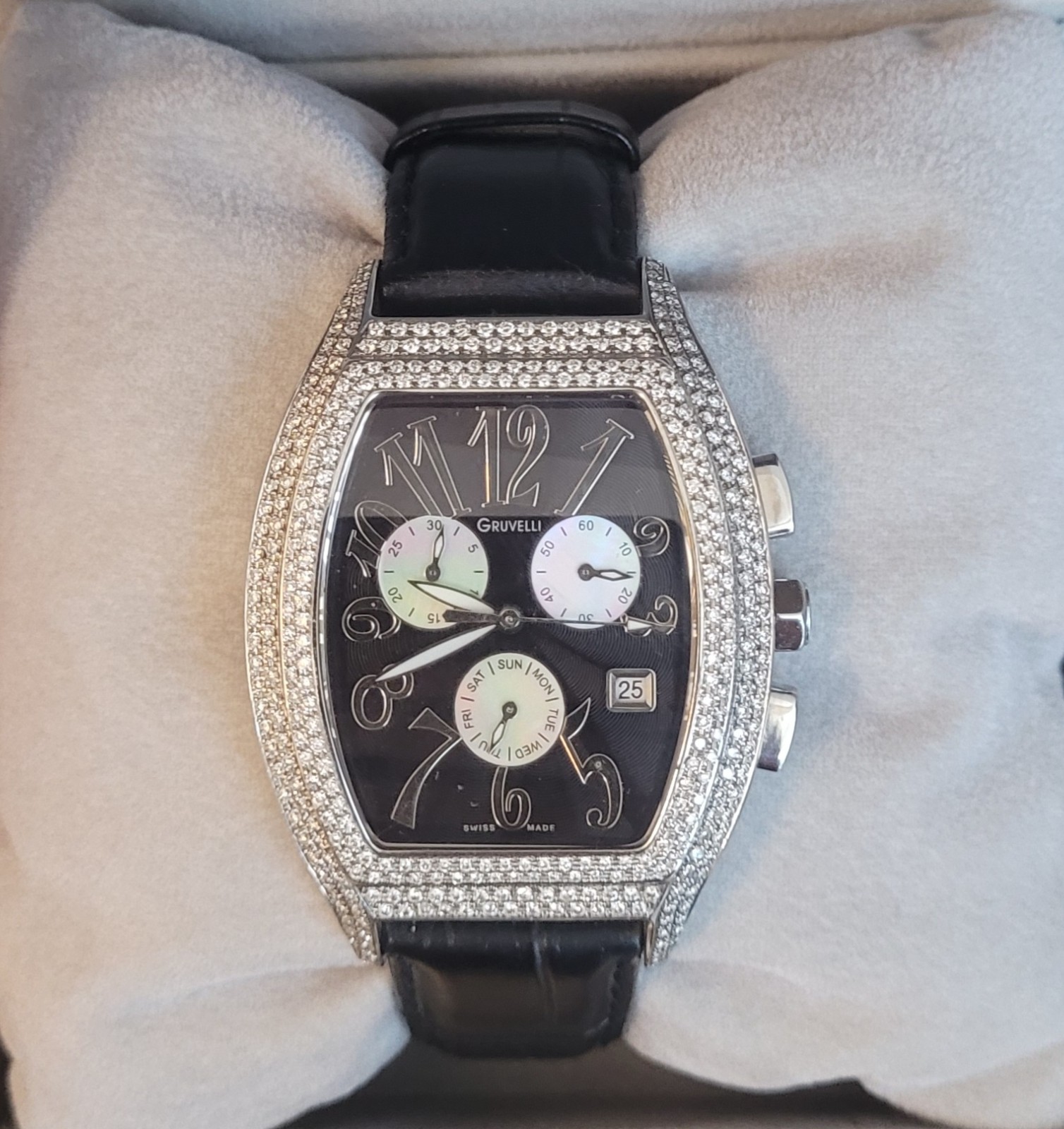 Gruvelli Swiss luxury watch with Swiss automatic movement and real diamonds
