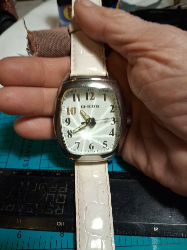 Make A Statement!Vnt. Chicos Women’s Watch White Tone Dial & Band Jewelry Clasp