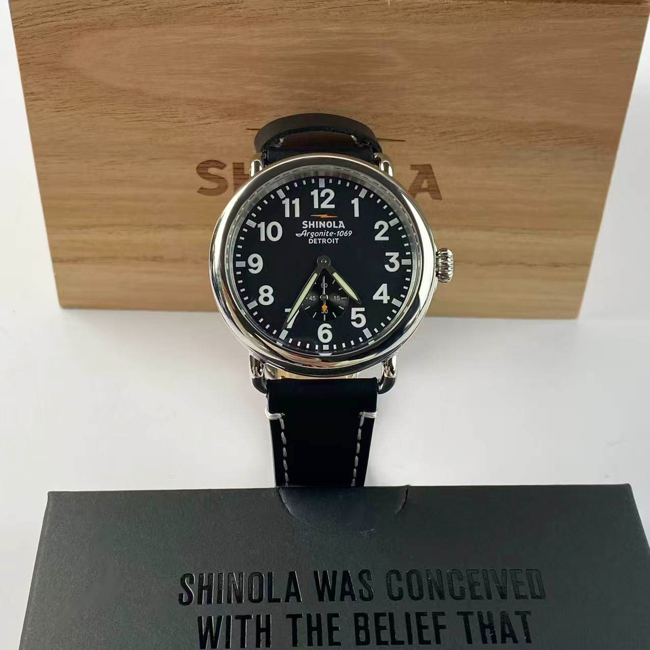 New Shinola The Runwell Men’s Quartz Watch Black Dial Leather Strap 41mm