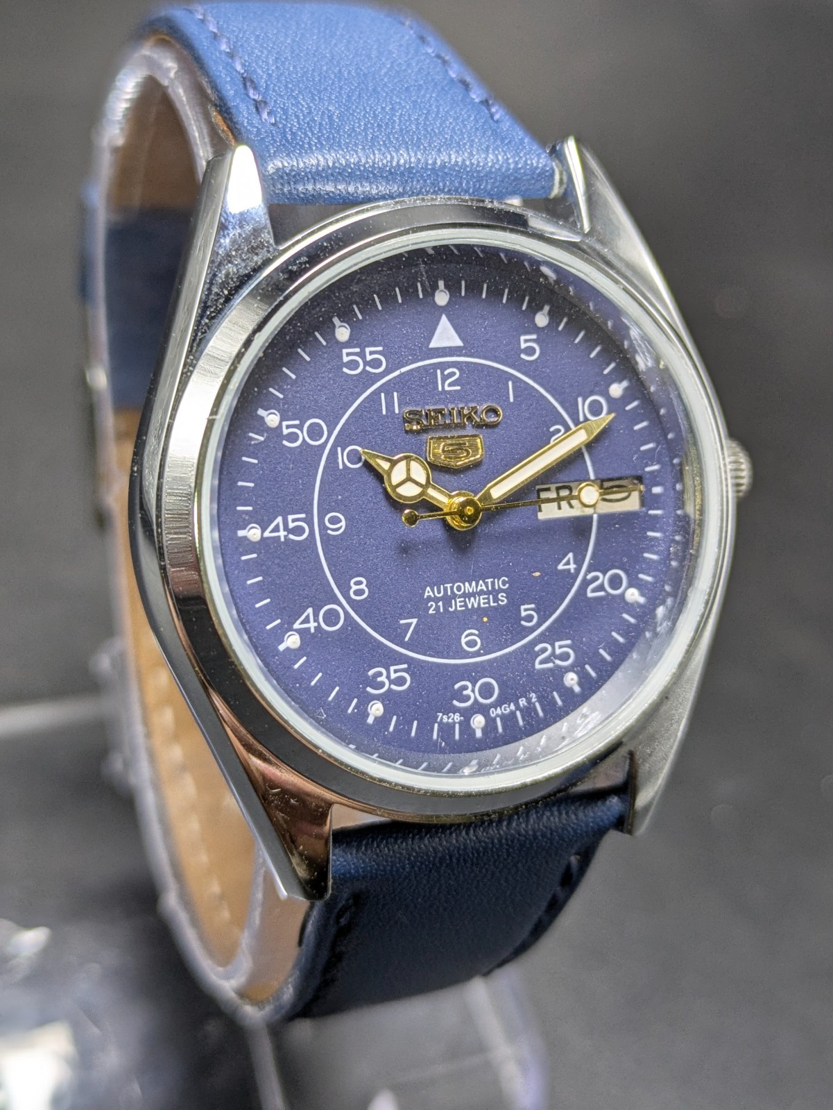 Vintage Seiko 5 automatic day date movement no. 6309A japan made men’s watch