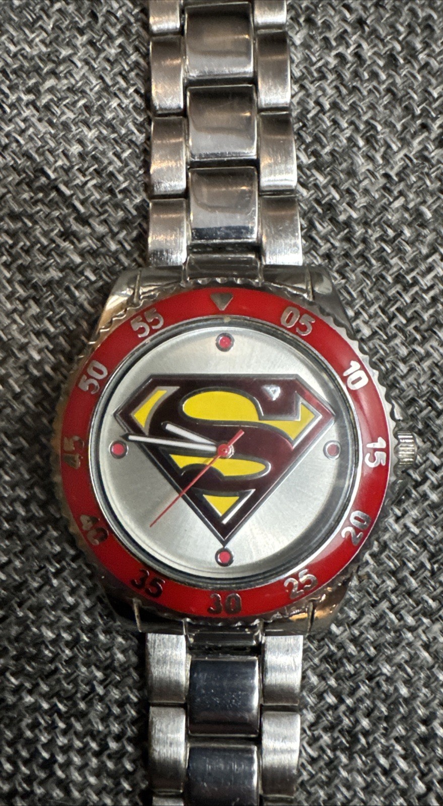 Accutime Superman Classic Logo Silver Analog Watch New Battery Works Great!