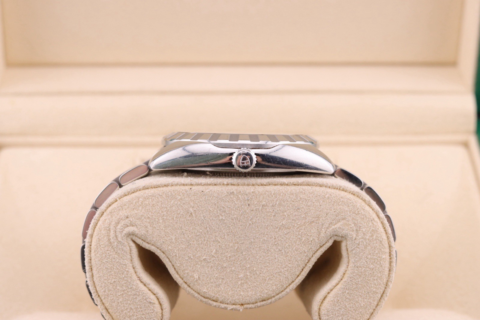 TUDOR Classic Date | ref. M21010 | 38mm Stainless Steel Watch with Card