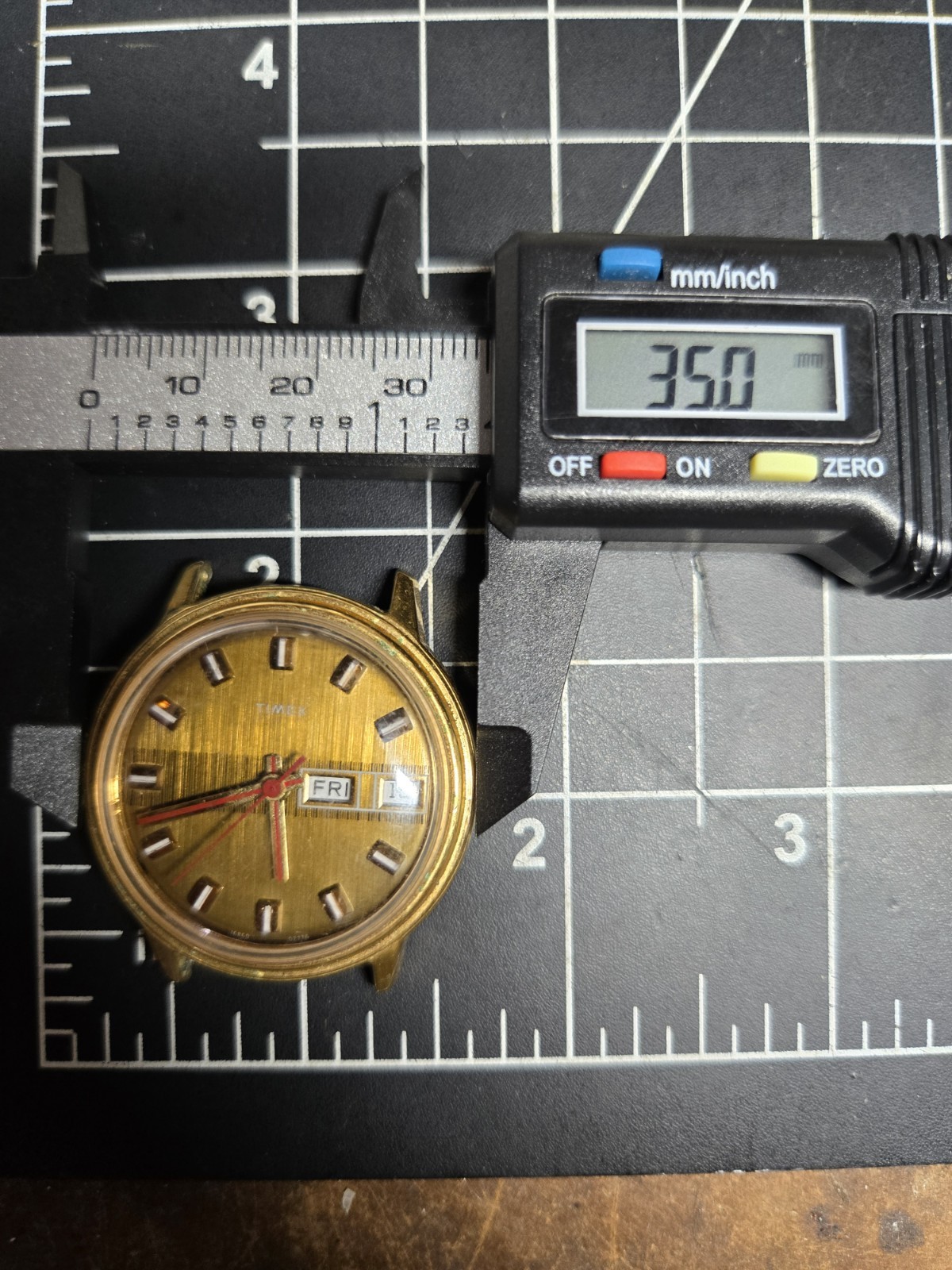 vtg 1970s timex mercury sunburst retro watch day date brown red gold tone