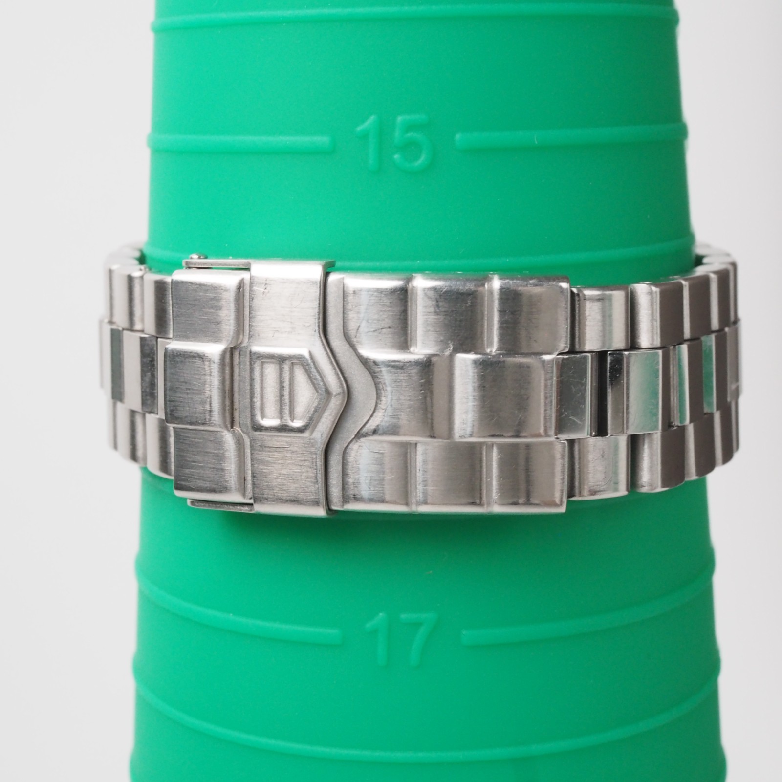 TAG Heuer 2000 WK2116-1 Automatic Silver Dial Professional 200m Men’s