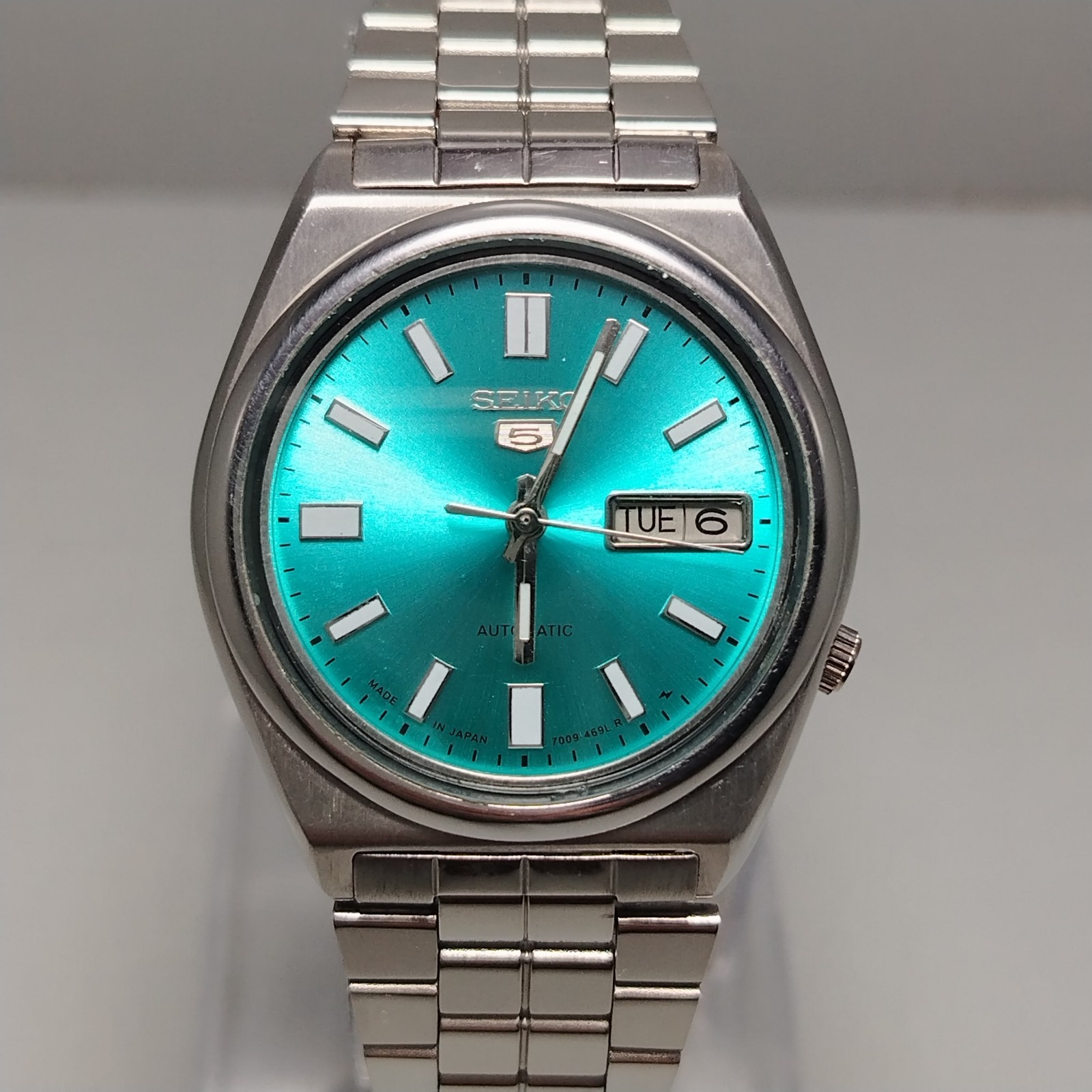 Vintage Seiko 5 7009 Automatic Tiffany Blue Dial Day Date Men’s Watch Japan