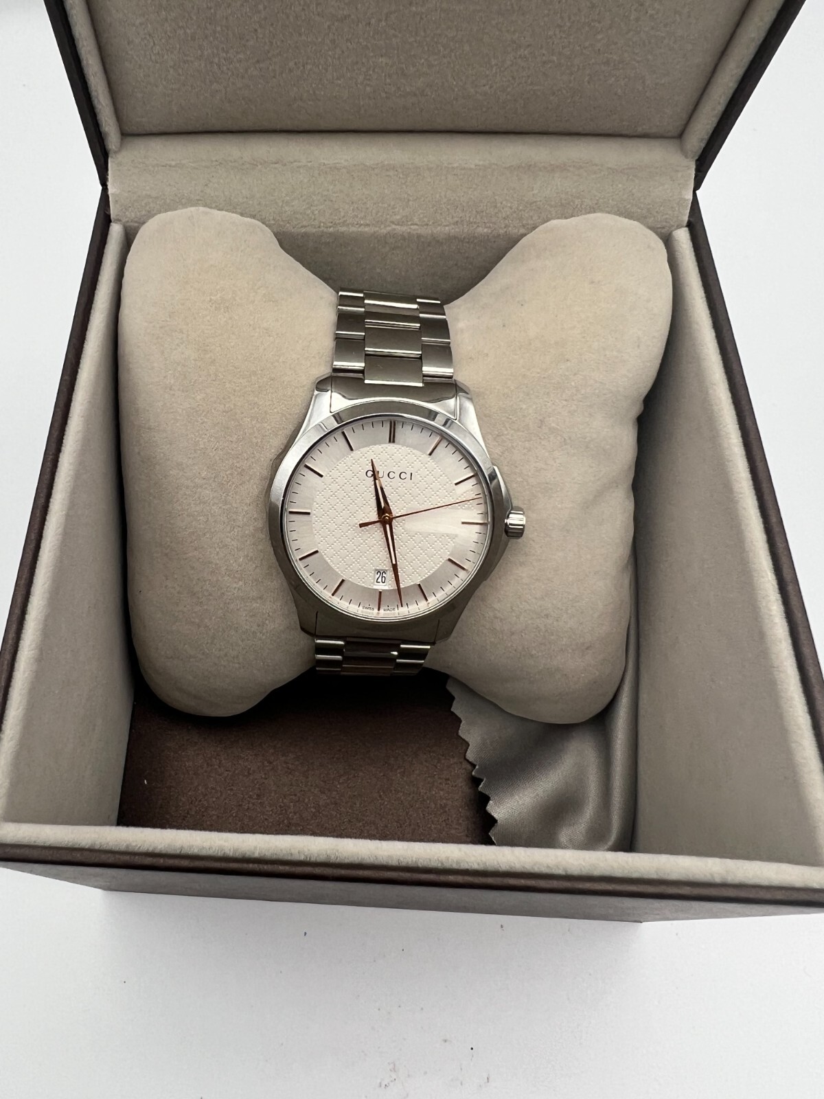 Original Box | Never Worn – Gucci G-Timeless 126.4 Swiss Made