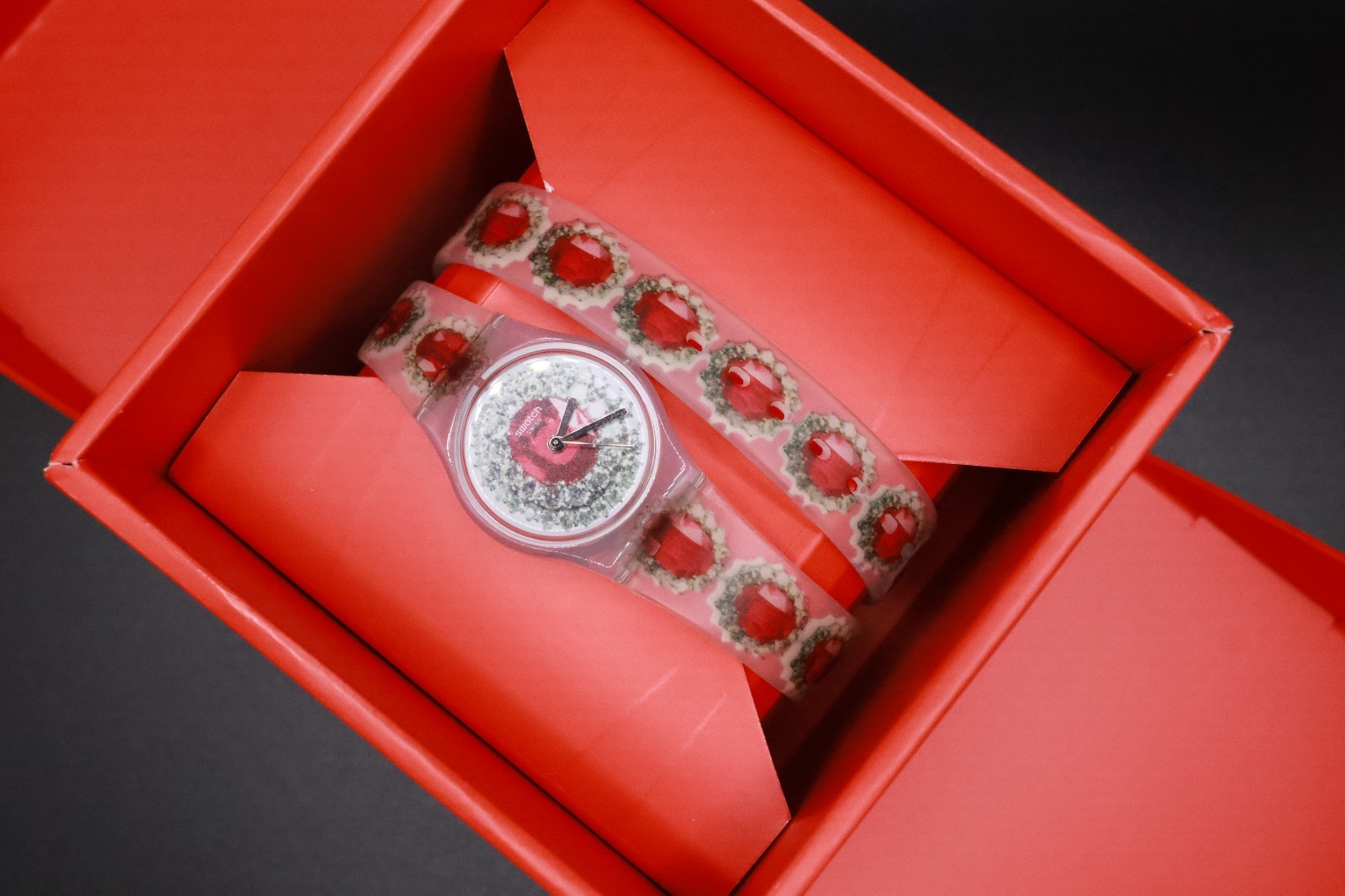 Swatch Swiss Made Ruby Silver LK342 25MM Optical ILusion Strap Wraps Twice New