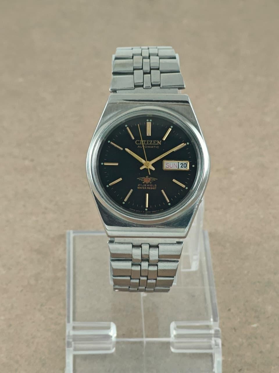 Vintage Citizen 7 Automatic Watch Original Bracelet & Day-Date Dial ..Cal.8200