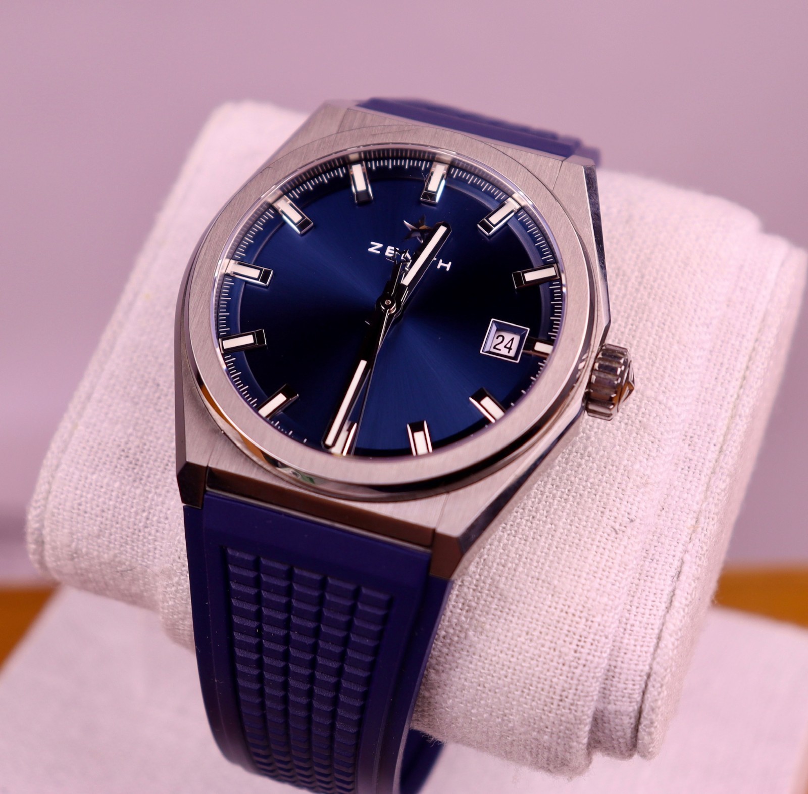 Case #551 — Zenith Defy Classic Blue Ref. 95.9000.670/51.R584
