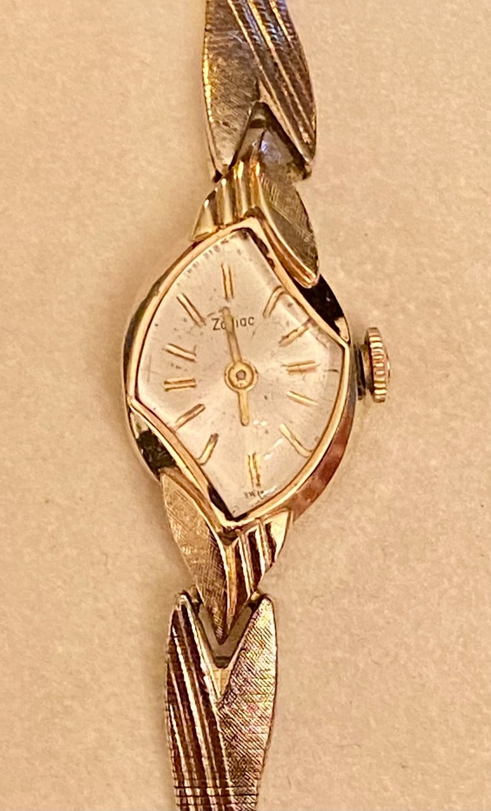 Vintage 14K Zodiac Swiss Diamond Dial MOP Leaf Lug Ladies Watch 16.2g GF Band