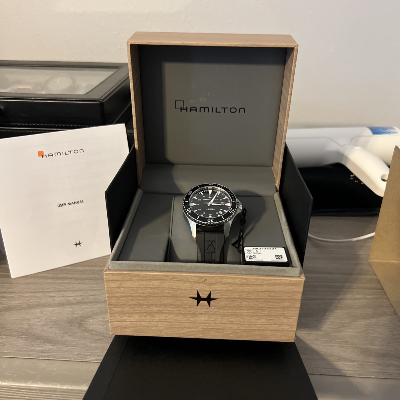 Hamilton Khaki Navy Scuba Automatic Diver – Ref. H82335331 – H-10 Caliber – 40MM