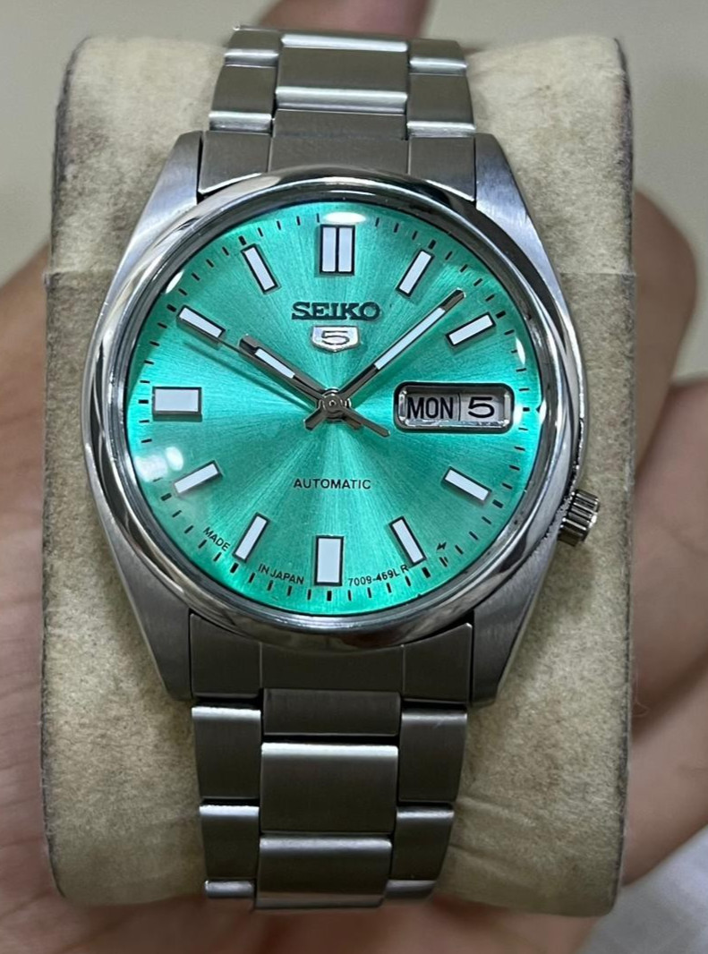 Seiko 5 Automatic Sea Green Dail Mens Watch japan made 7009