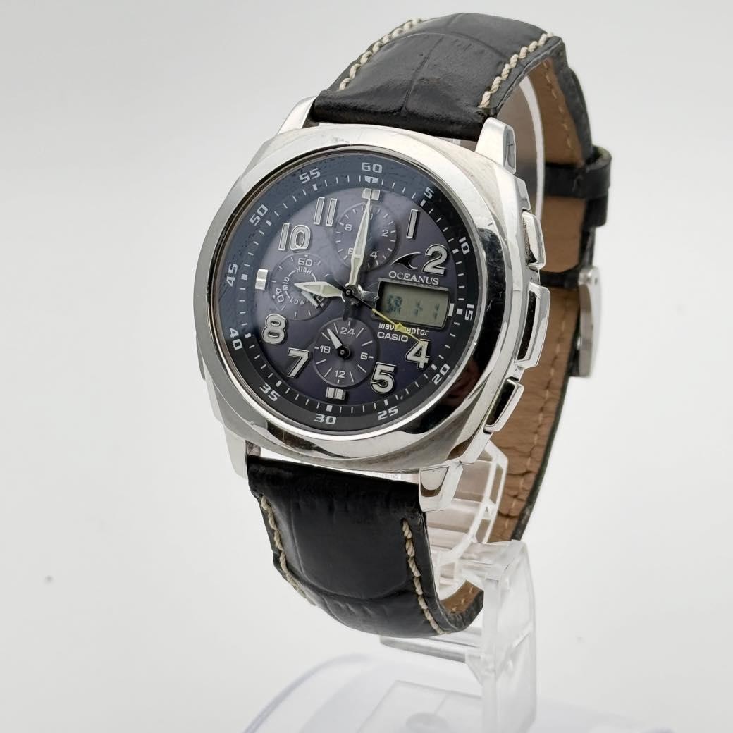 CASIO OCEANUS OCW-511LJ Wave Ceptor Solar Analog Digital Men’s Watch In hand