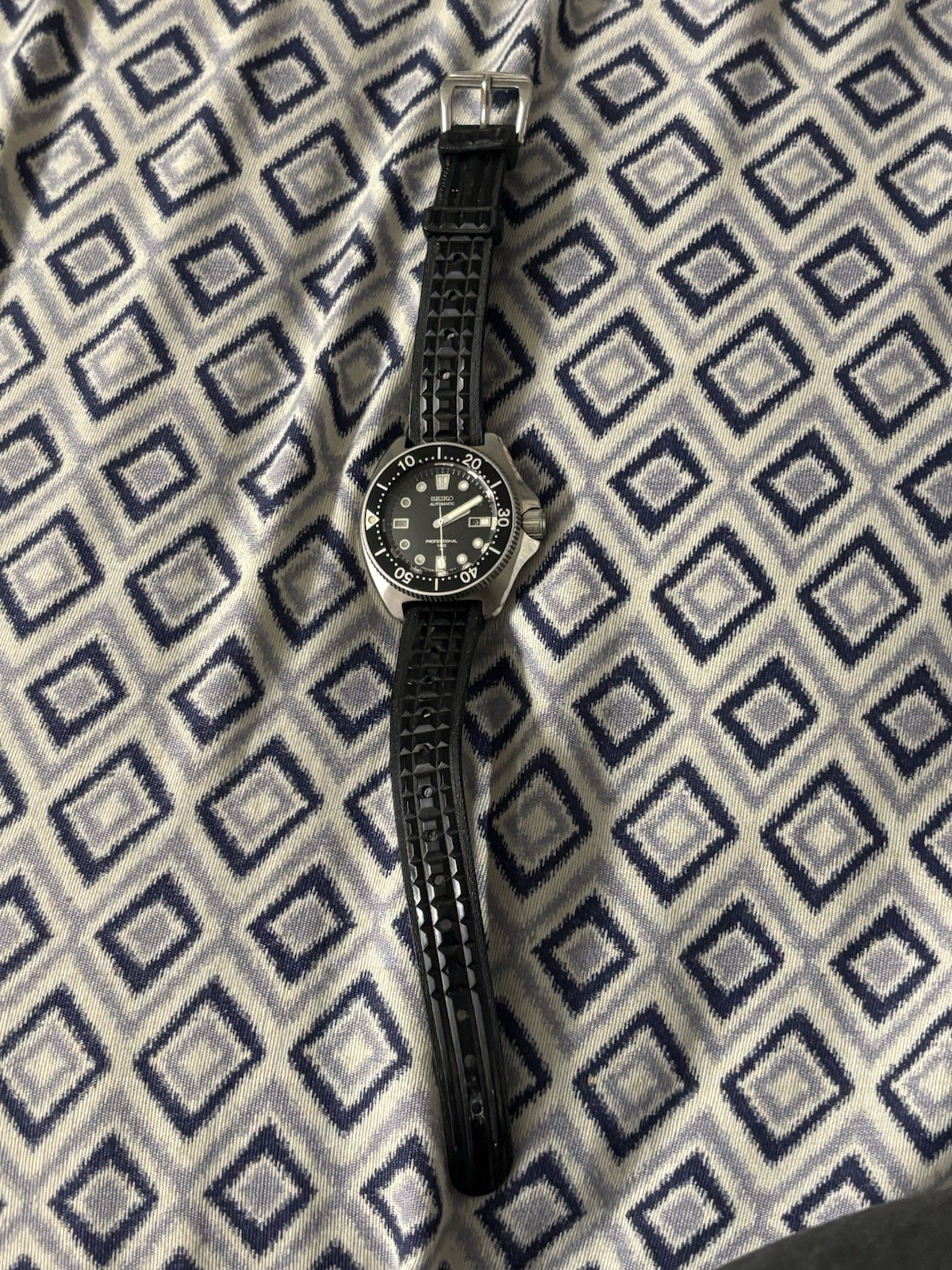 Seiko Professional 150 Automatic Diver 150m 44mm Black Dial Date Rubber