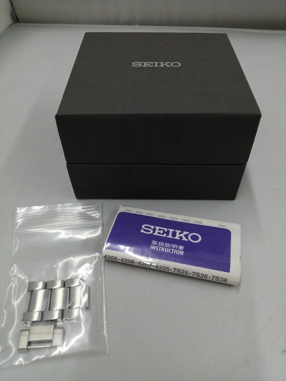 Automatic winding wristwatch Model SNZF17J1 SEIKO