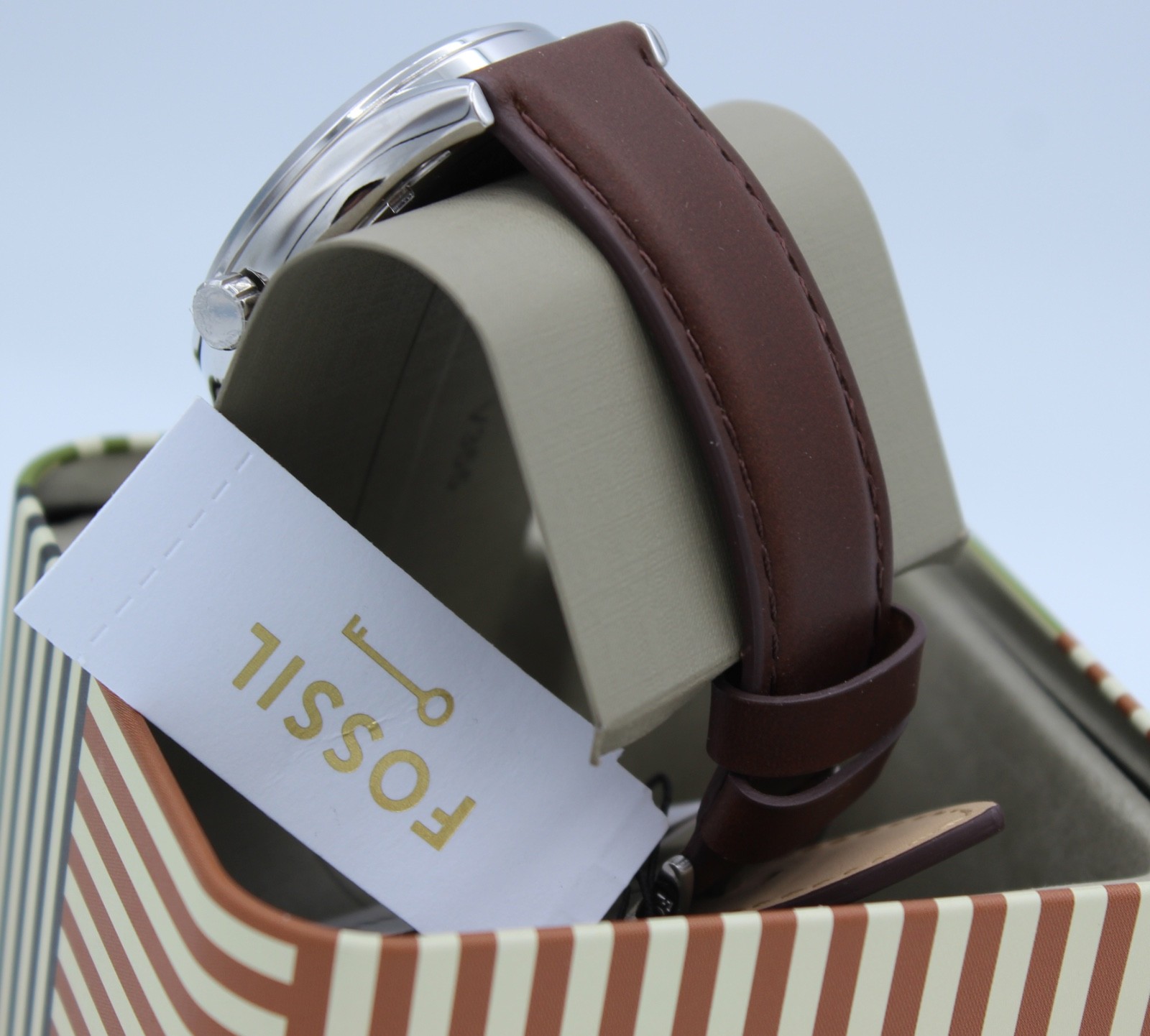 New Authentic Fossil Fenmore Midsize Slim Silver Cream Brown Men’s BQ2865 Watch