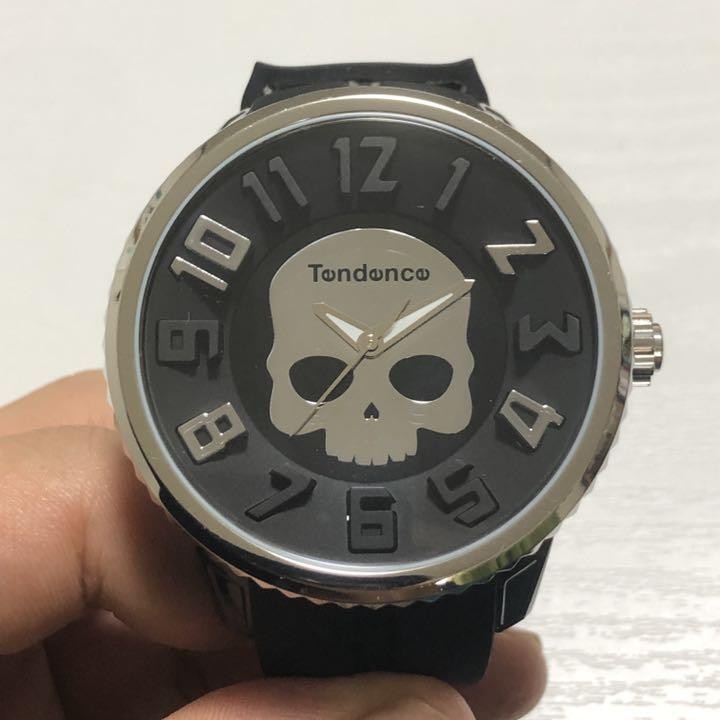 Tendence wristwatch Gulliver Round Skull Hydrogen TI