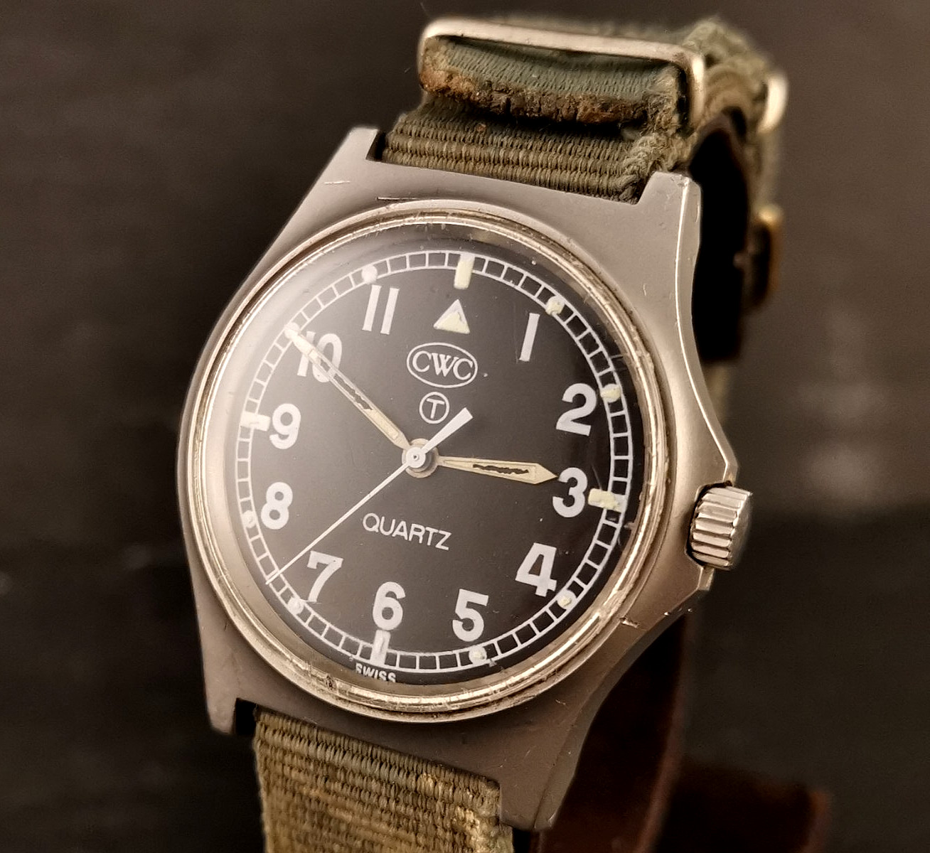 CWC G10 Quartz Watch 0555 Royal Navy Issued. Dated 1988. Working. Bonded strap.