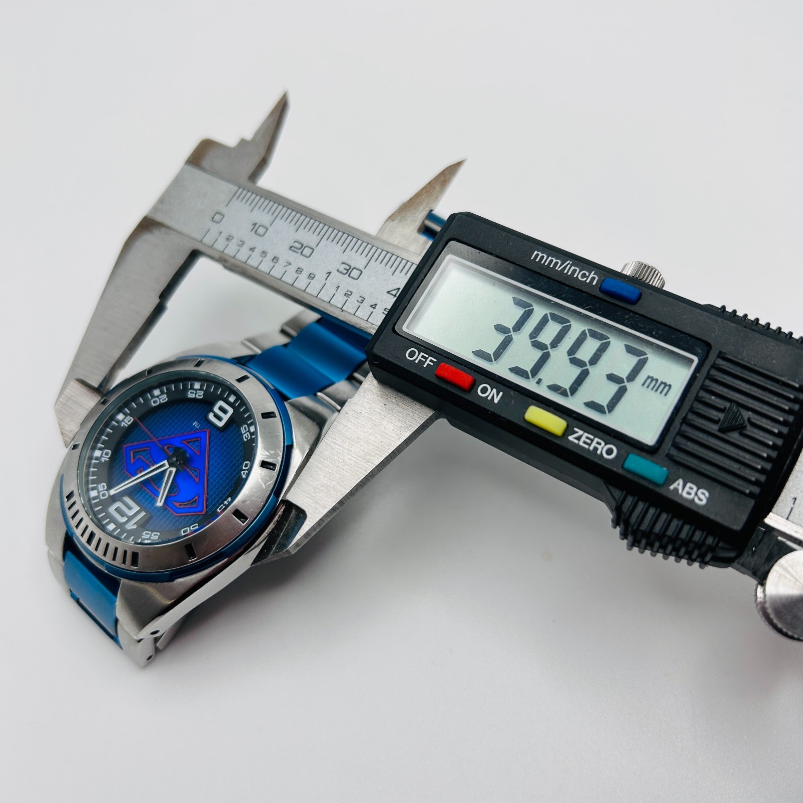 Fossil Superman Limited Edition LL-1007 2109/3000 Watch Blue/Red/Steel
