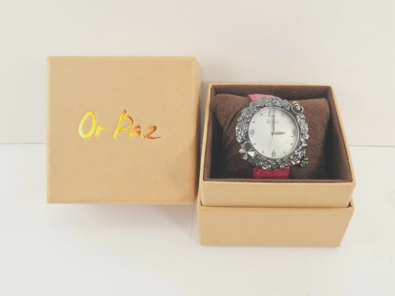 Or Paz / WATCH / Stainless Steel / Mother of Pearl Dial / Charm / Leather Strap