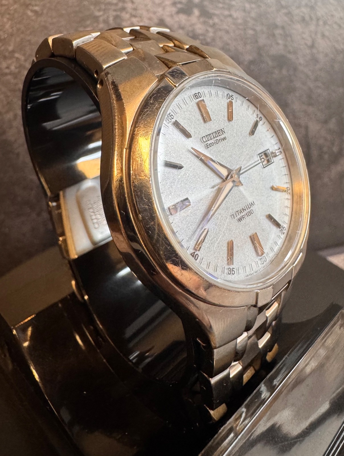 Citizen Eco-Drive Titanium E111-S049938 Men’s Watch Silver Dial Date WR100