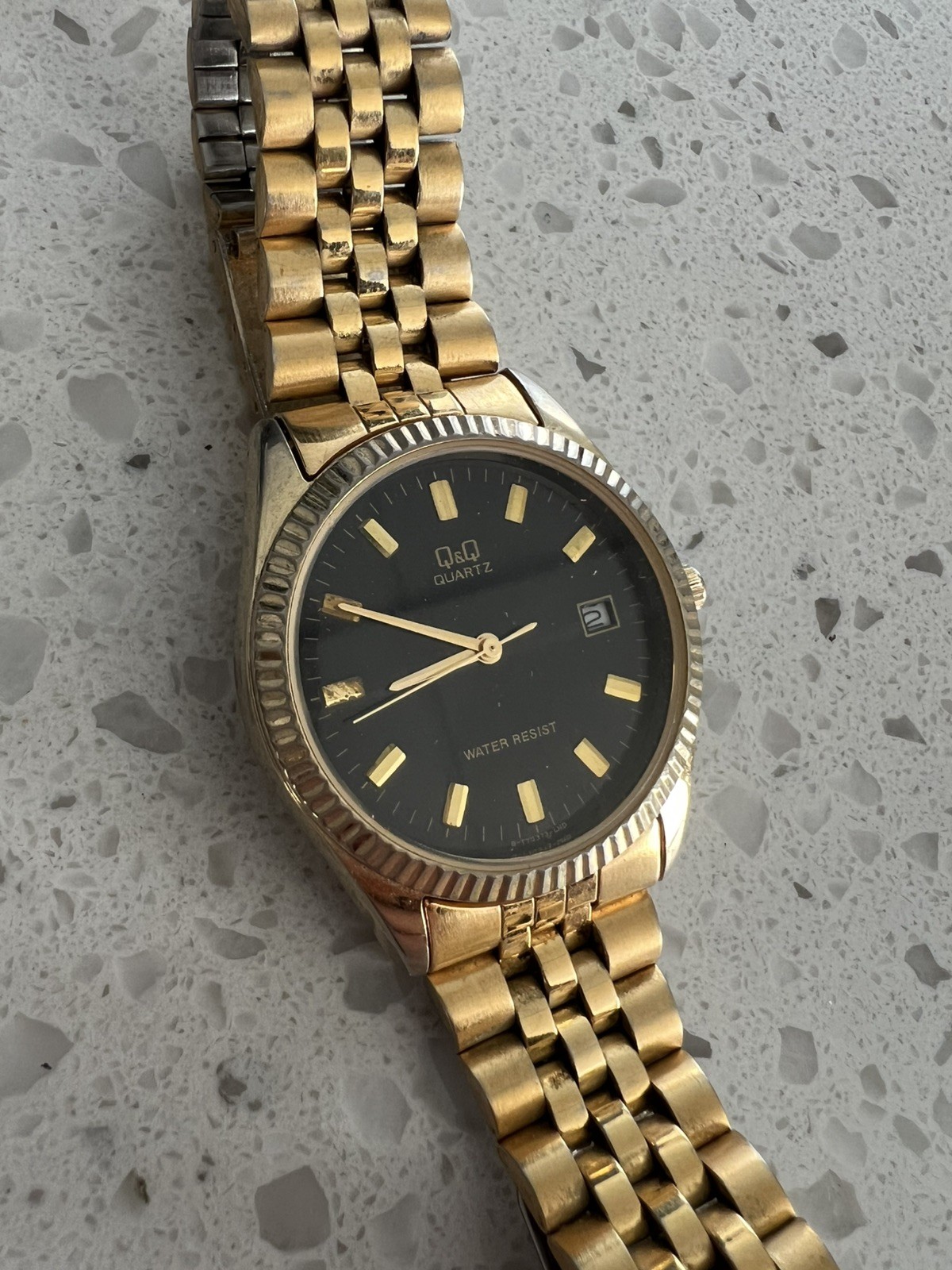 Vintage Q&Q Quartz Gold Tone Dress Watch Black Dial Date Jubilee Bracelet