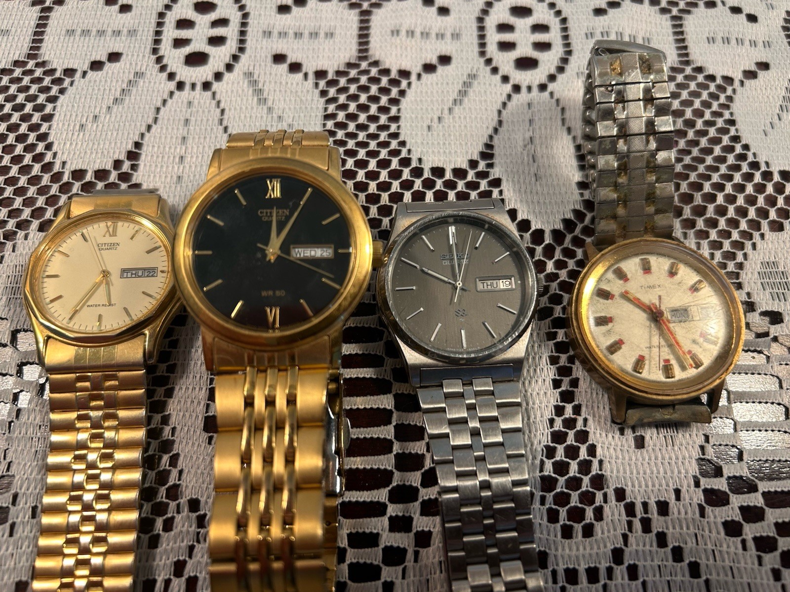 Seiko SQ Quartz Stainless Steel Silver Band, Day/Date Citizen Others Lot As Is