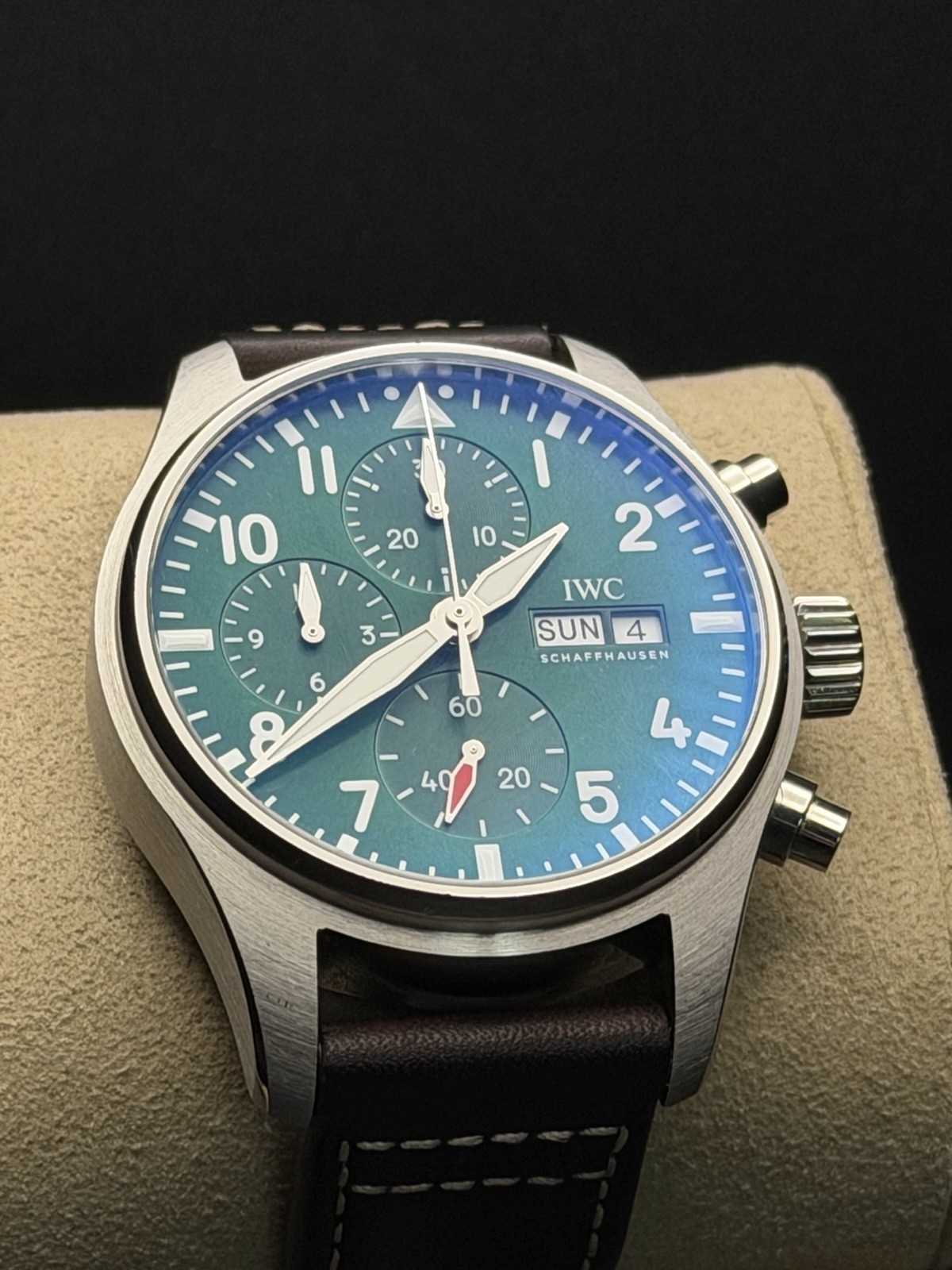 IWC Pilot Chrono Green Dial 41mm Ref. IW388103 Full Set + Extra OEM Strap