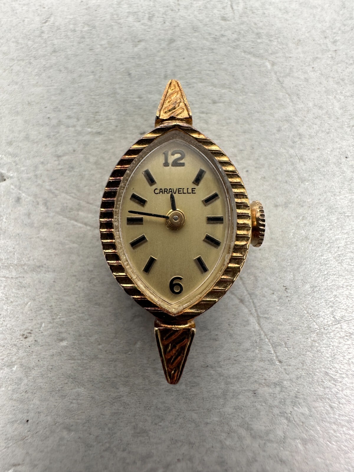 VTG Caravelle Bulova Watch Womens 14mm Oval Manual Wind 17J Gold Tone Working