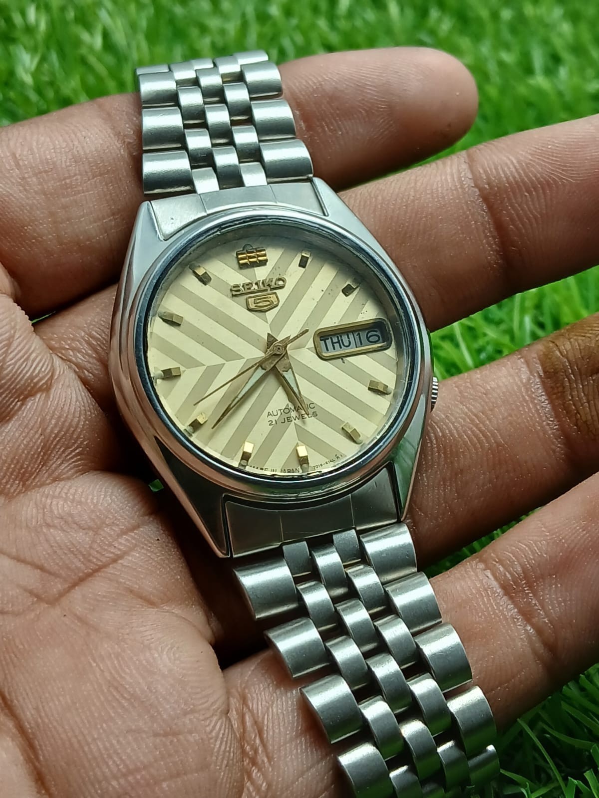 Vintage SEIKO 5 7009-3171 Automatic 21J Day/Date Men’s Wrist Watch JAPAN MADE