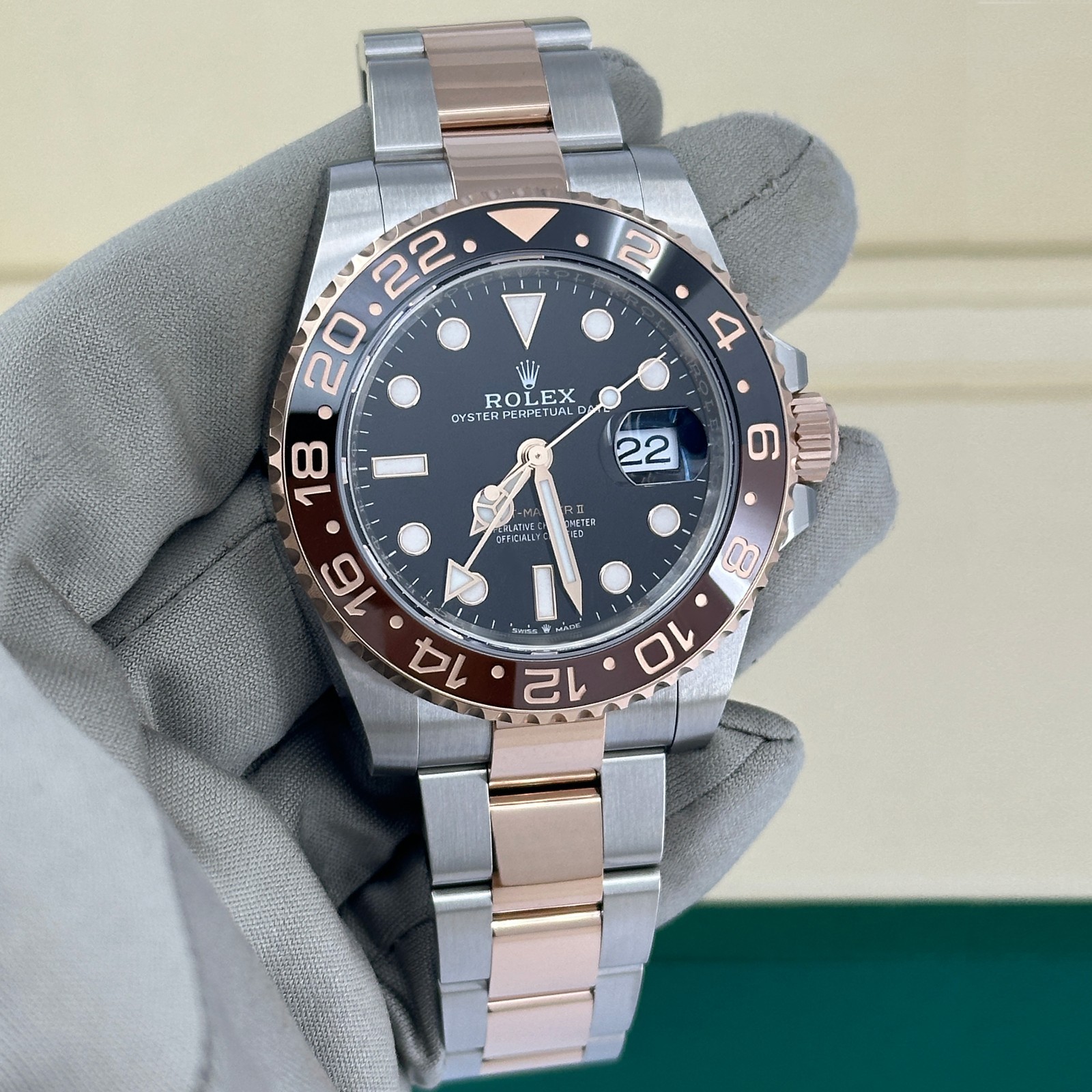 Rolex GMT-Master II ROOTBEER, Black Dial 40mm, Oyster 126711CHNR-0002 Mint 2022+