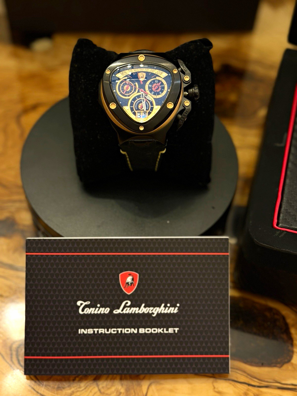 Tonino Lamborghini Spyder Quartz Chronograph Date 44mm Blue Dial Leather Box
