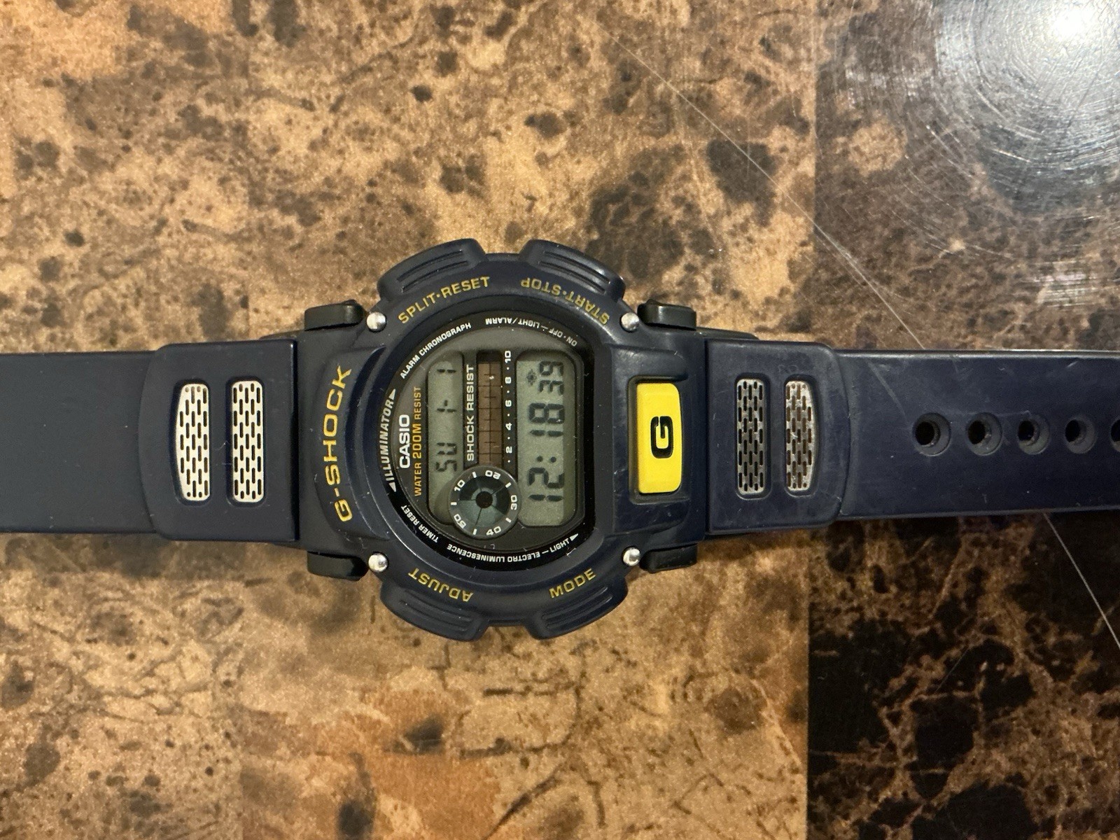 Casio G-SHOCKDW-9000 1650 Digital Watch Navy Blue/Yellow New Battery Excellent