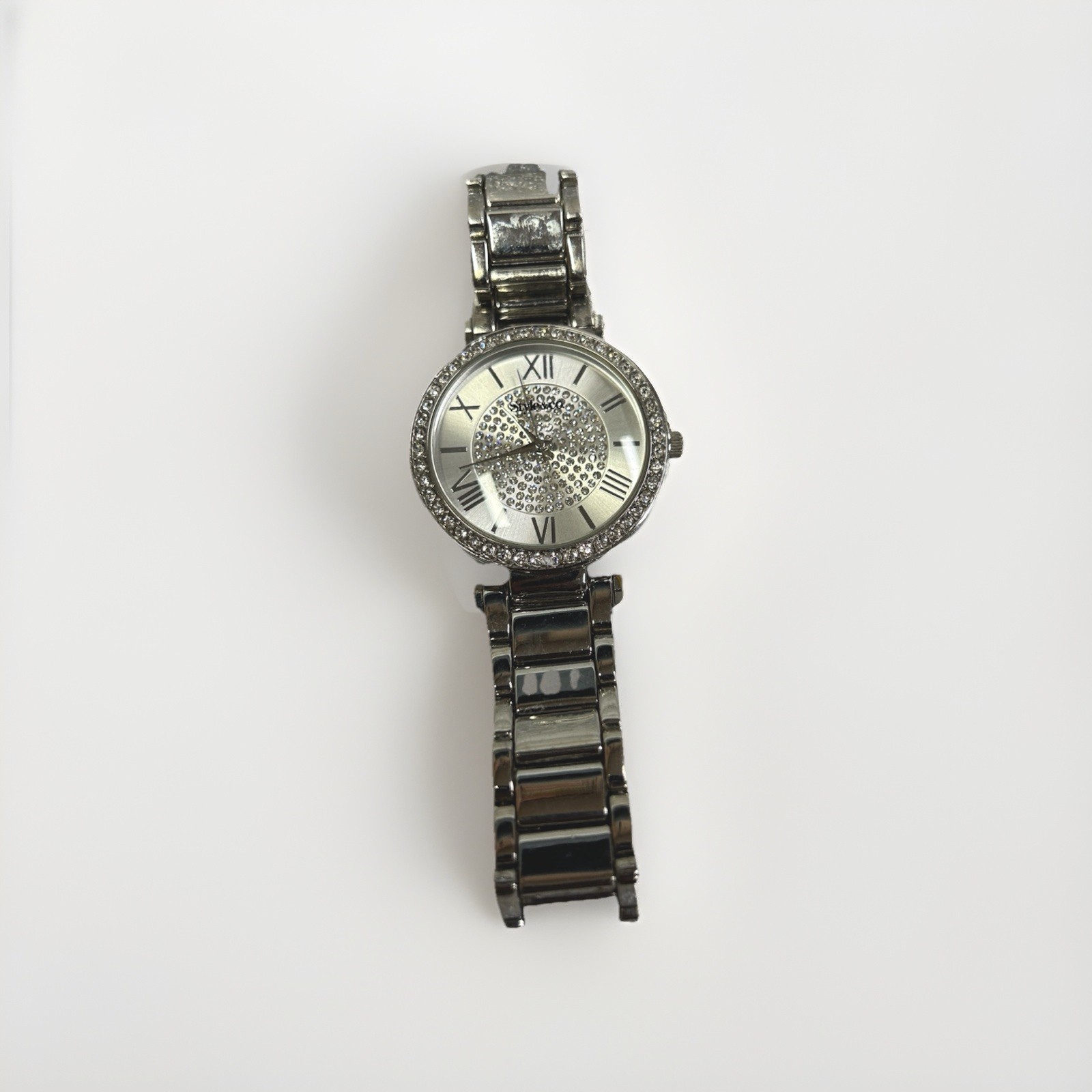 Vintage Style & Co. Gemmed Ladies watch – Needs battery