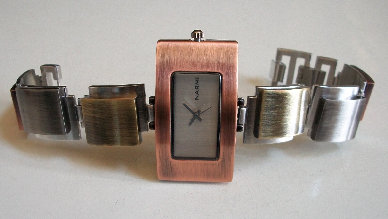 Women’s Brush Silver, Rose Gold, Black White Finish fashion dressy/casual watch