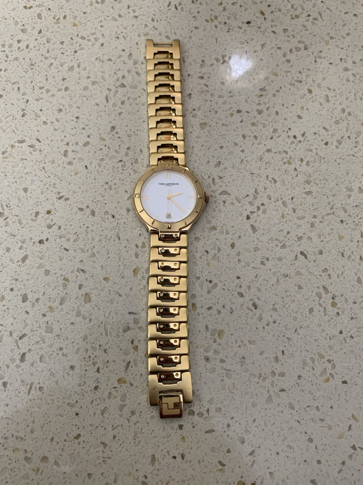 Reloj Marca Yes Lápidus