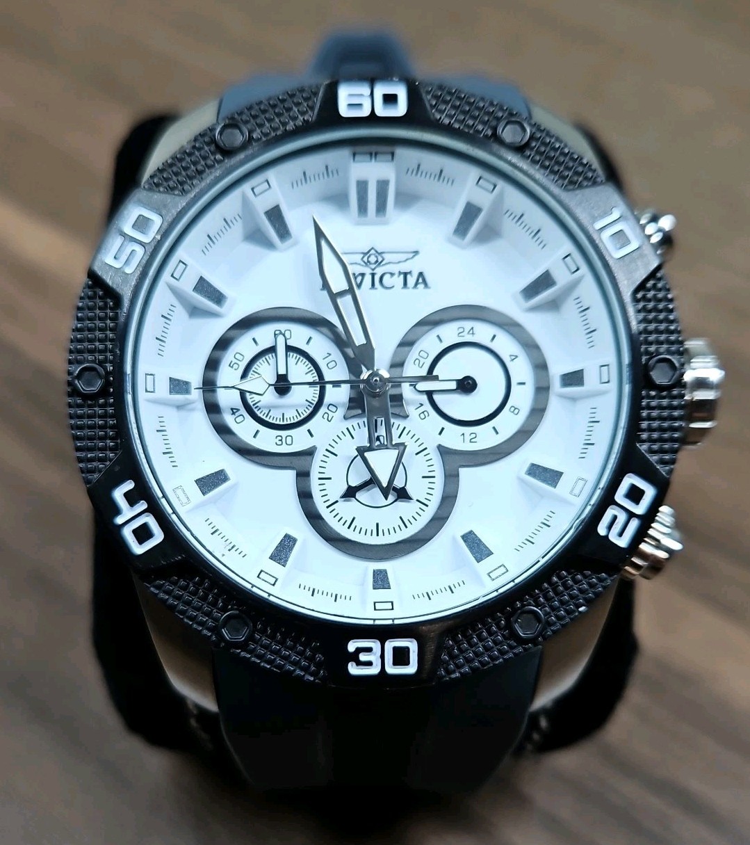 Invicta 48mm Pro Diver Mens Watch Model# 27979 Flame Fusion Crystal (Needs Batt)
