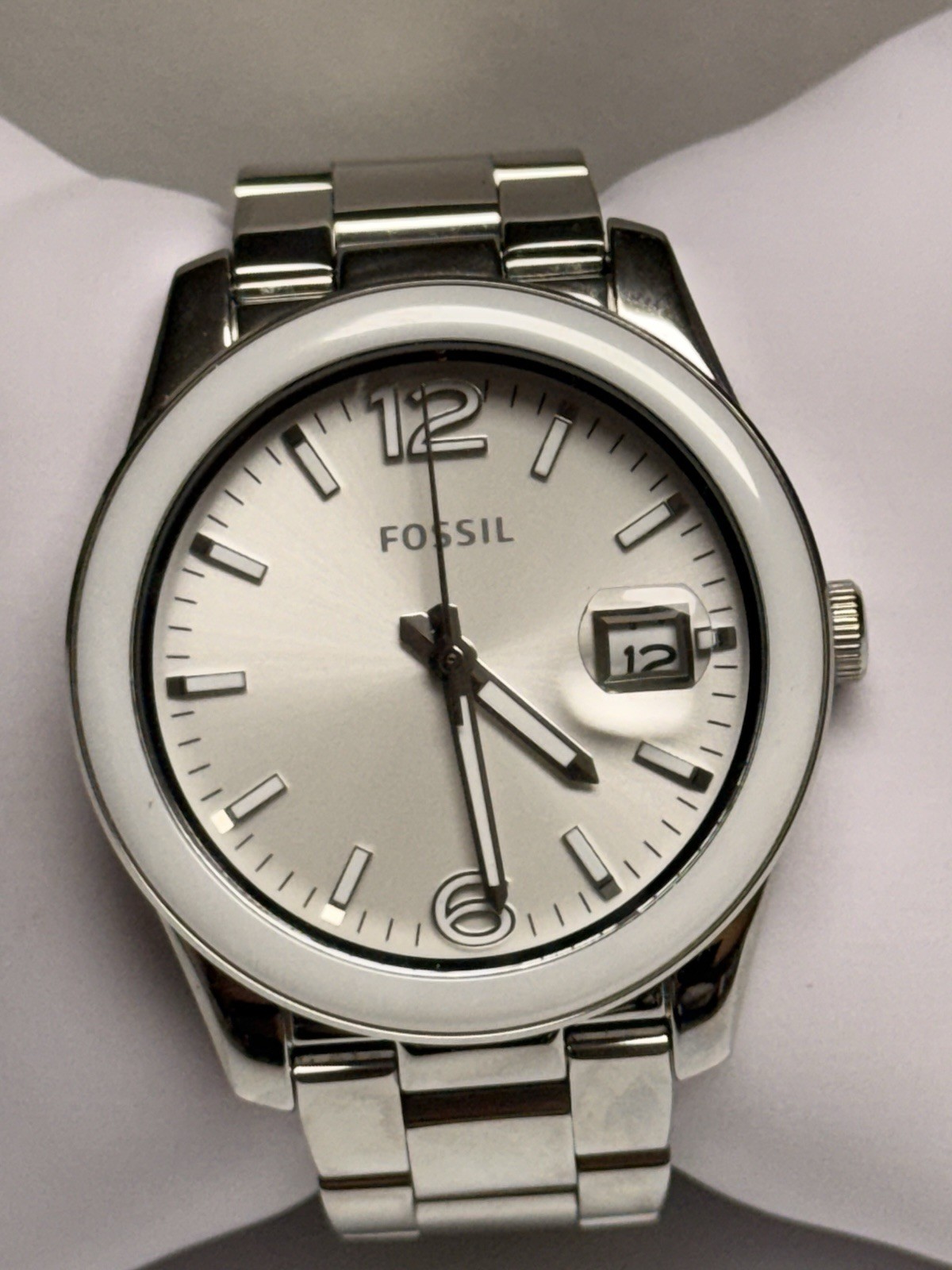 Fossil CE1087 Silver White Ceramic Bezel Stainless Steel Date Watch 40mm
