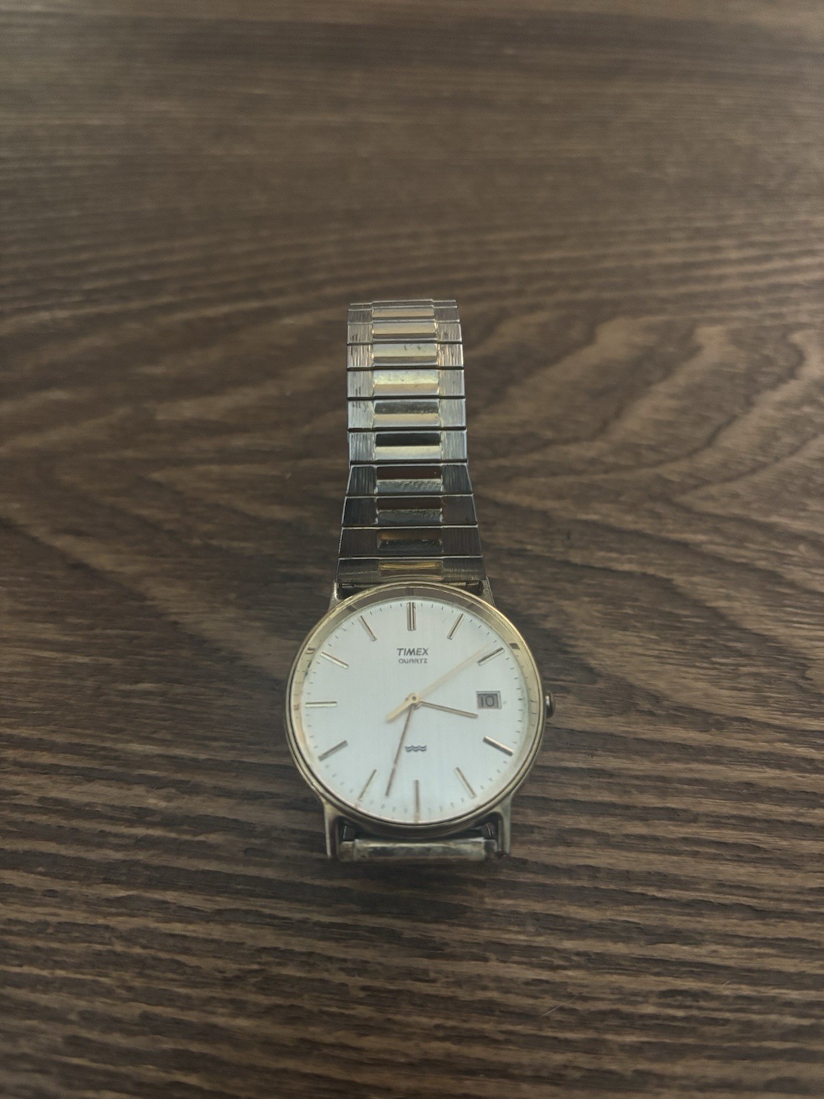 Vintage Timex Quartz Men’s 35mm Champagne Dial Expansion Bracelet *New Battery*