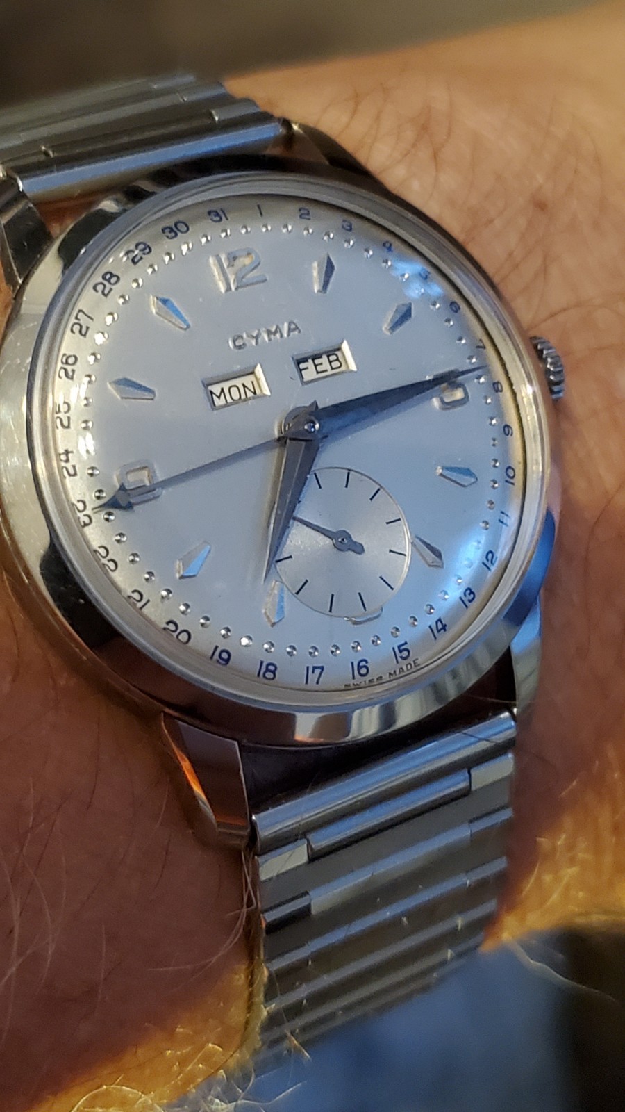 Cyma Triple Calendar Date R455 Tavannes Winding Vintage Rare 2.6101 Men’s watch