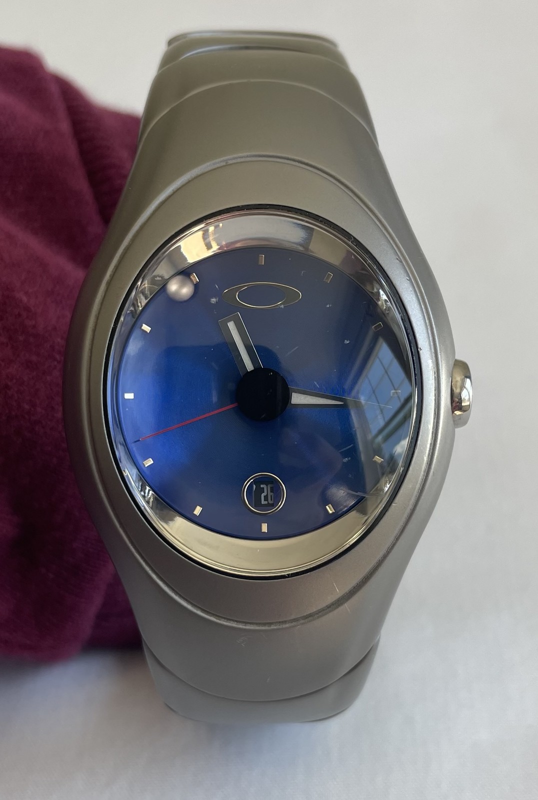 Oakley Time Bomb Icon Titanium/Blue – Titanium – NEAR MINT