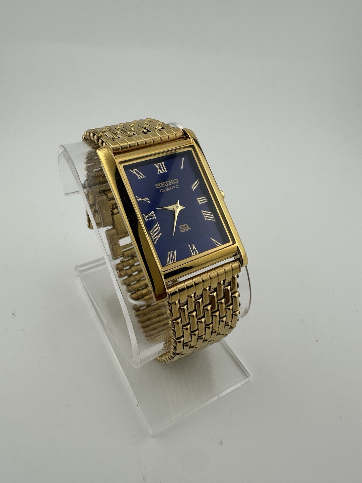 GOLD BLUE Vintage Seiko Slim Quartz Gentlemen’s Wrist Watch