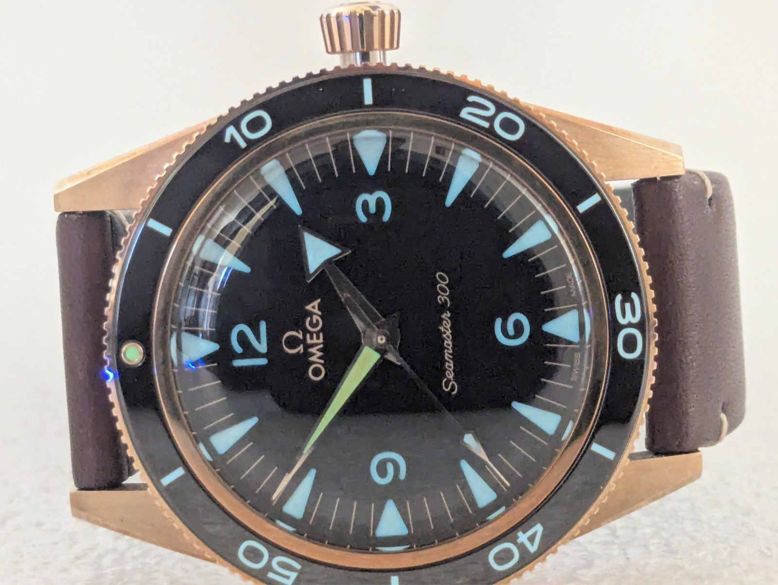New Omega Seamaster 300 Heritage Bronze Gold Watch Box&Cards 234.92.41.21.10.001