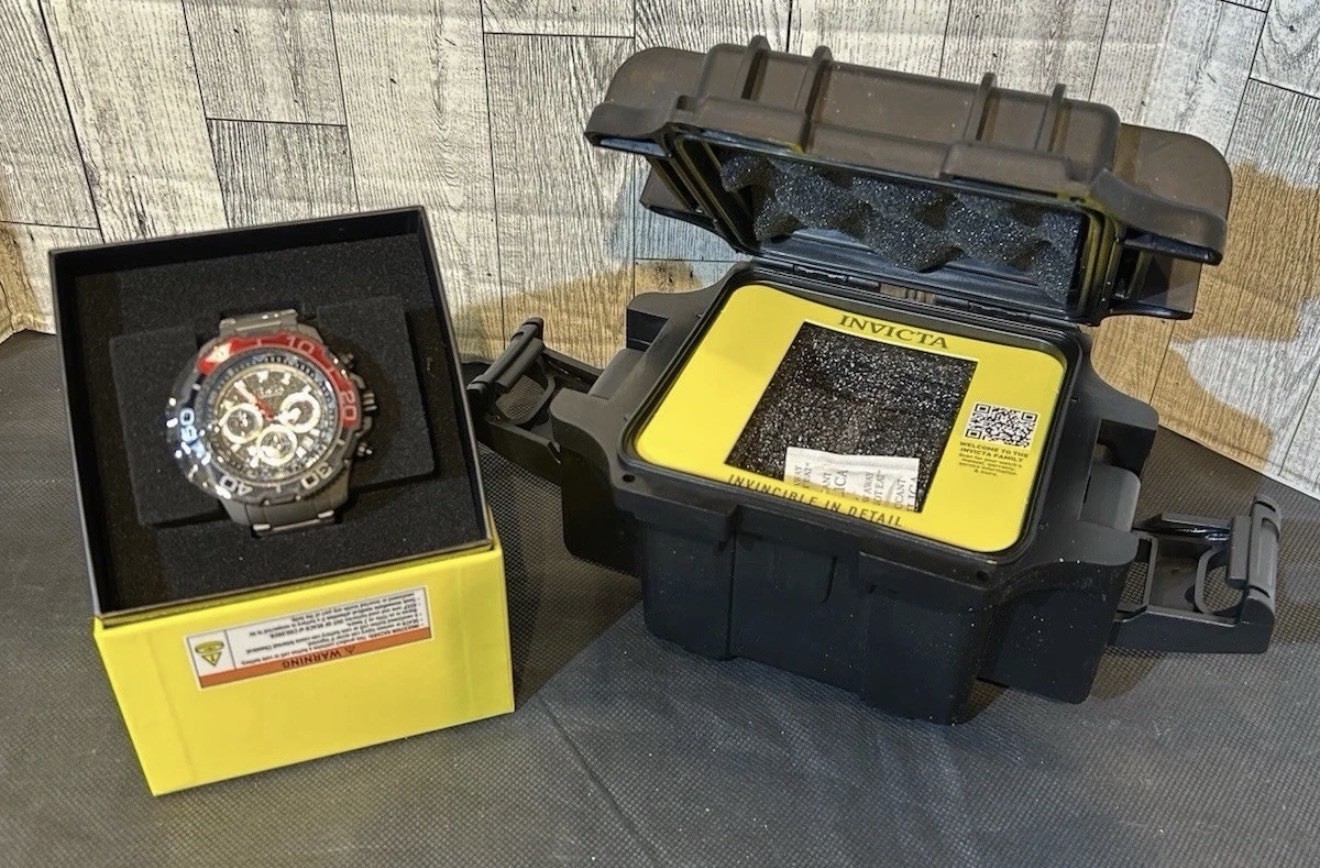 NIB 49497- Invicta TI-22 Commandor Men’s Watch – 48mm, Titanium (49497) W/Case