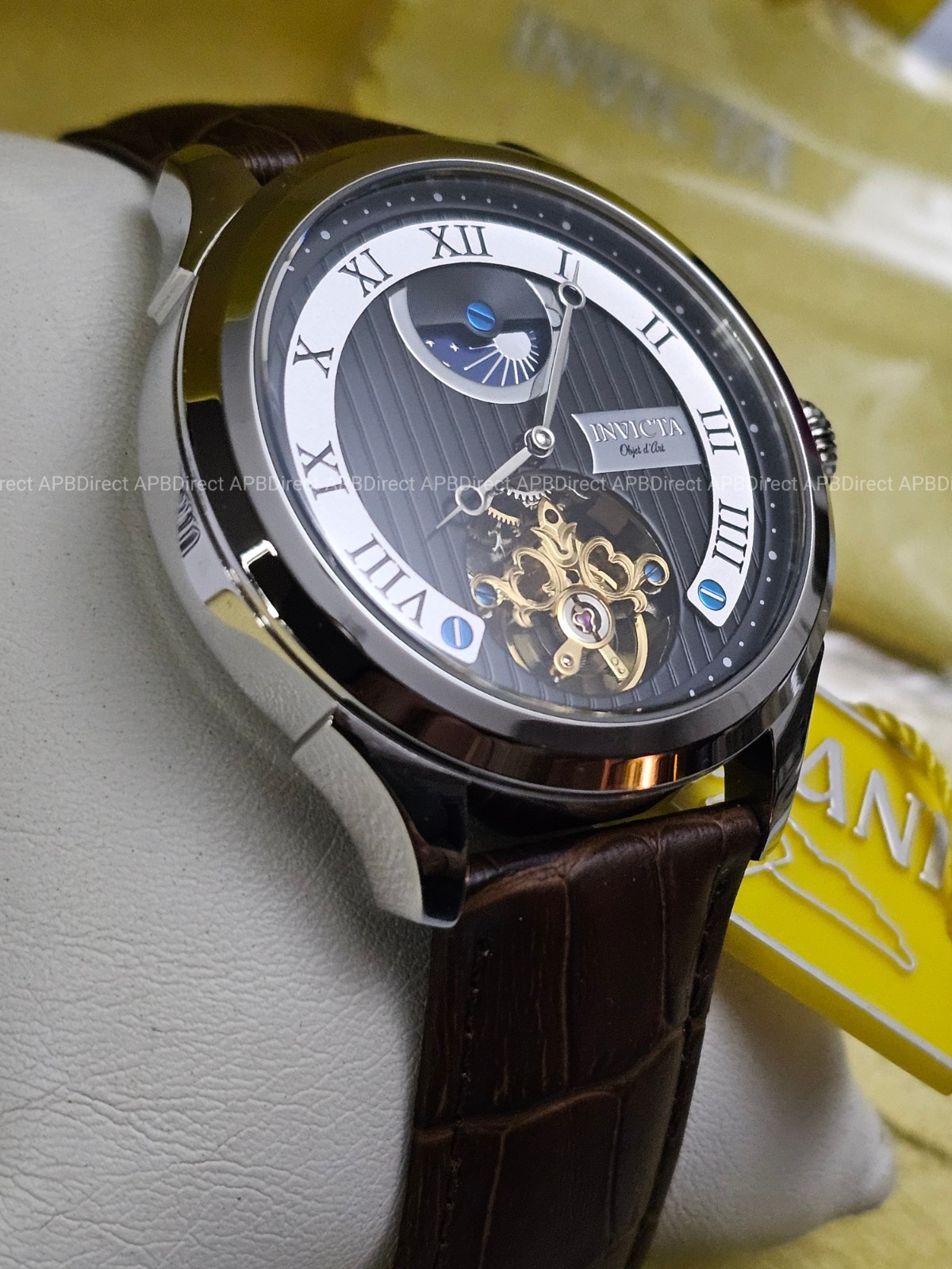 Invicta – Objet D Art – Open Heart – Automatic – Day / Night Leather mens Watch