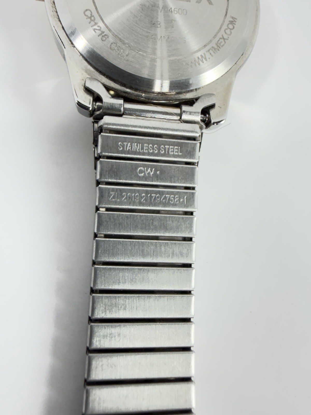 Timex Easy Reader Two-Tone Gold Stainless Expansion Watch TW2V04600 Indiglo