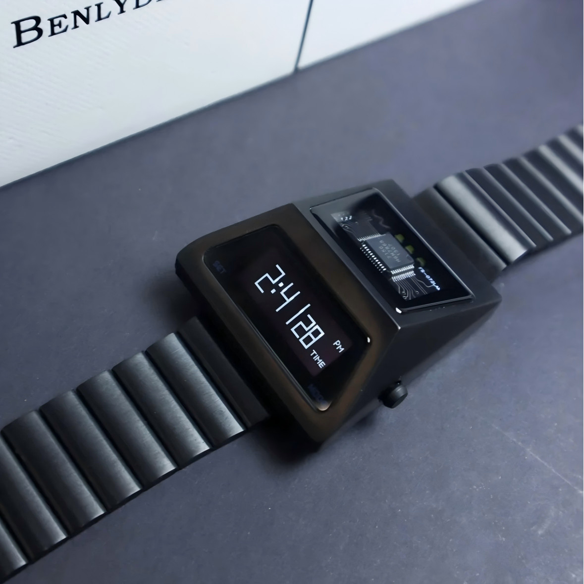 【NEW】benlydesign S3000, OLED, Men Digital Watches, Back to 1970s, gift for men