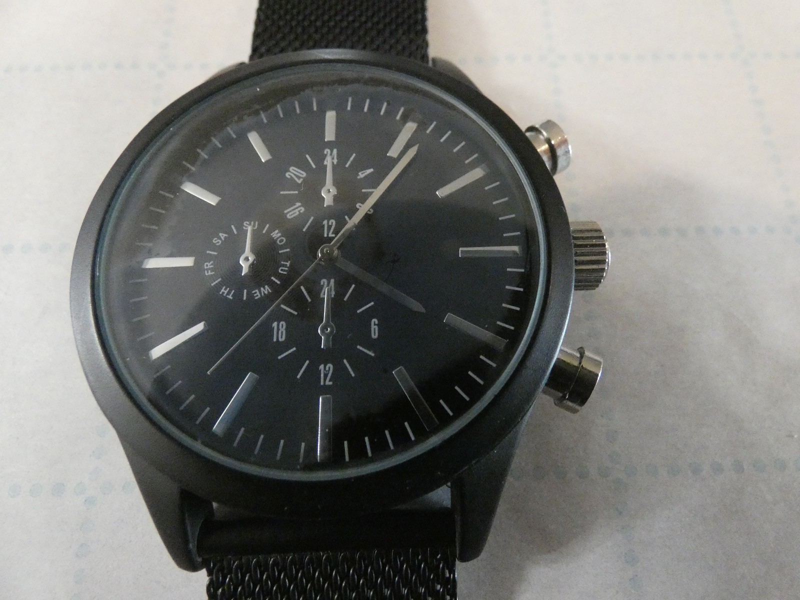 Accutime Watch Corp 4001MWM Black Bezel & Band Watch has a new battery